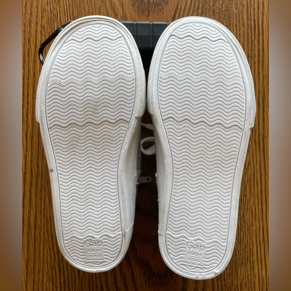 Minnie Mouse GAP  Sneakers. - Picture 7 of 7